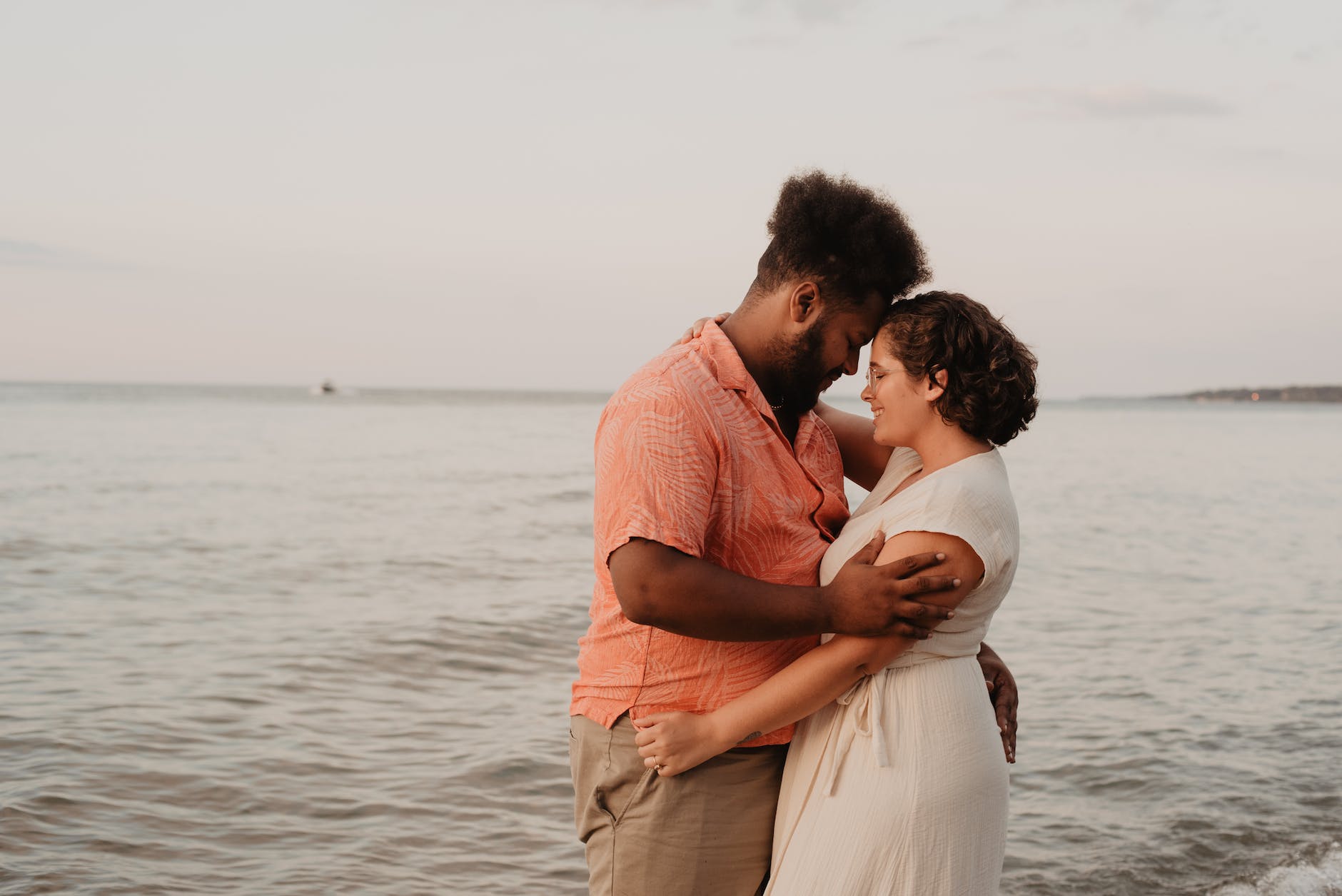 Guide to Giving the Best Engagement Gifts