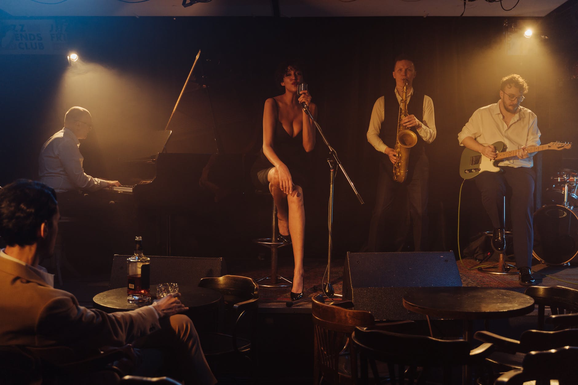 Romantic Jazz Songs – A Playlist