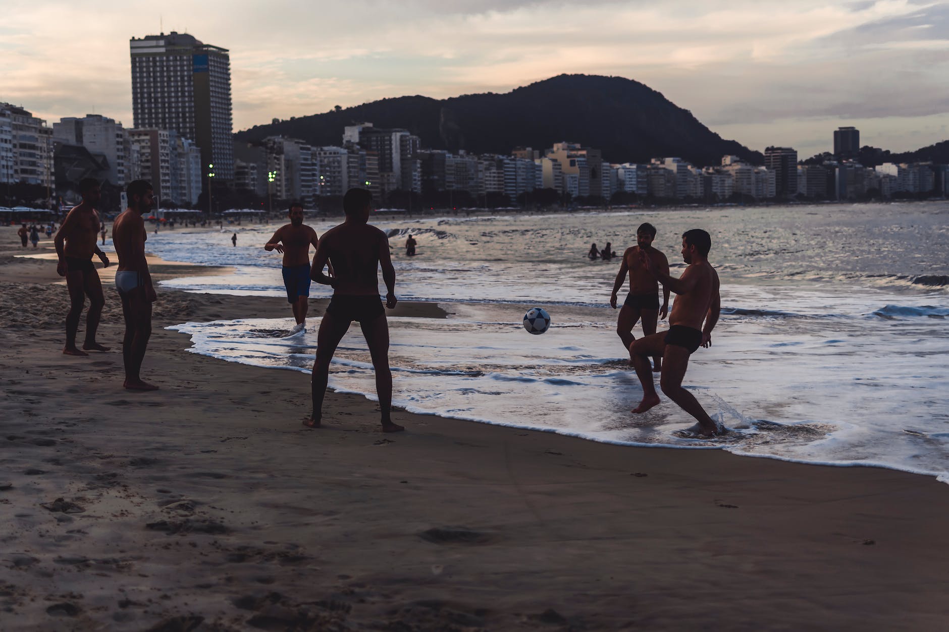 Ocean Activities Bachelor Party: Ideas in the US